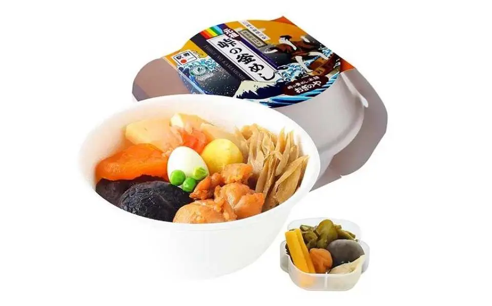 Enjoy a delicious and enjoyable journey home with a kamameshi bento box packed with the bounty of Shinshu, while savoring the lingering memories of your trip! (Image)