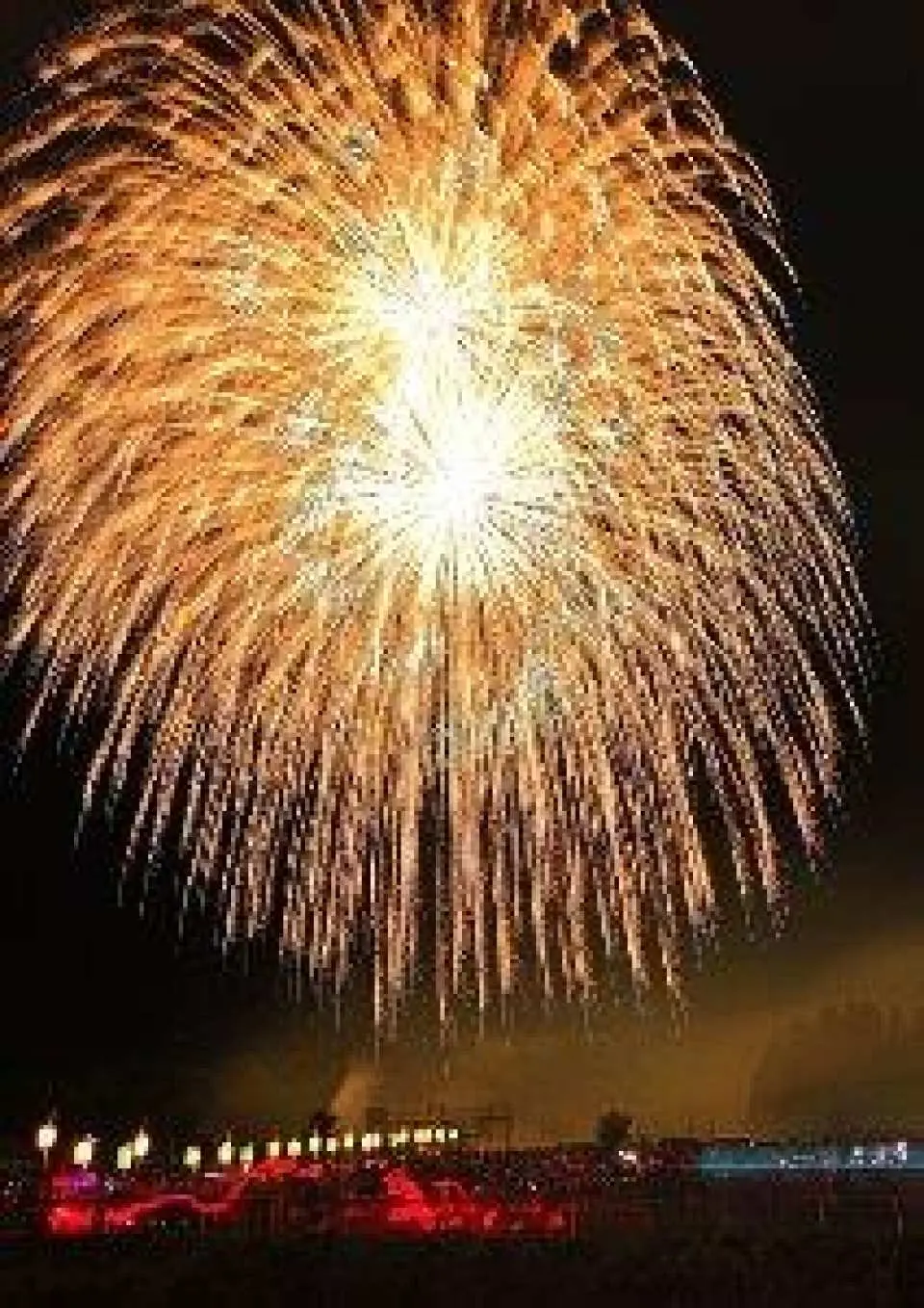 Katagai Festival Dedication Fireworks (Image / *Customer photo: Akio Soma, Tokyo resident)