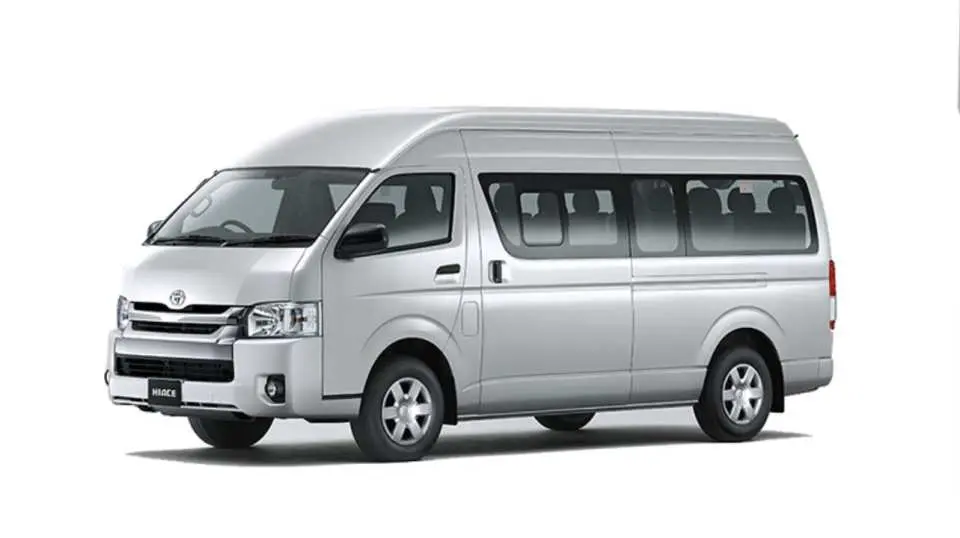 10座车：丰田新海狮（Hiace）商务车
行李限制：9件行李
车内乘坐人数：9人（不含司机）