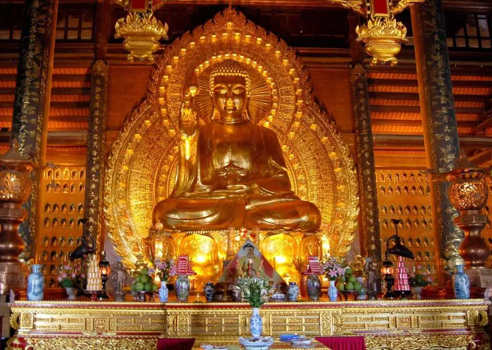 Interior design of Bai Dinh Pagoda