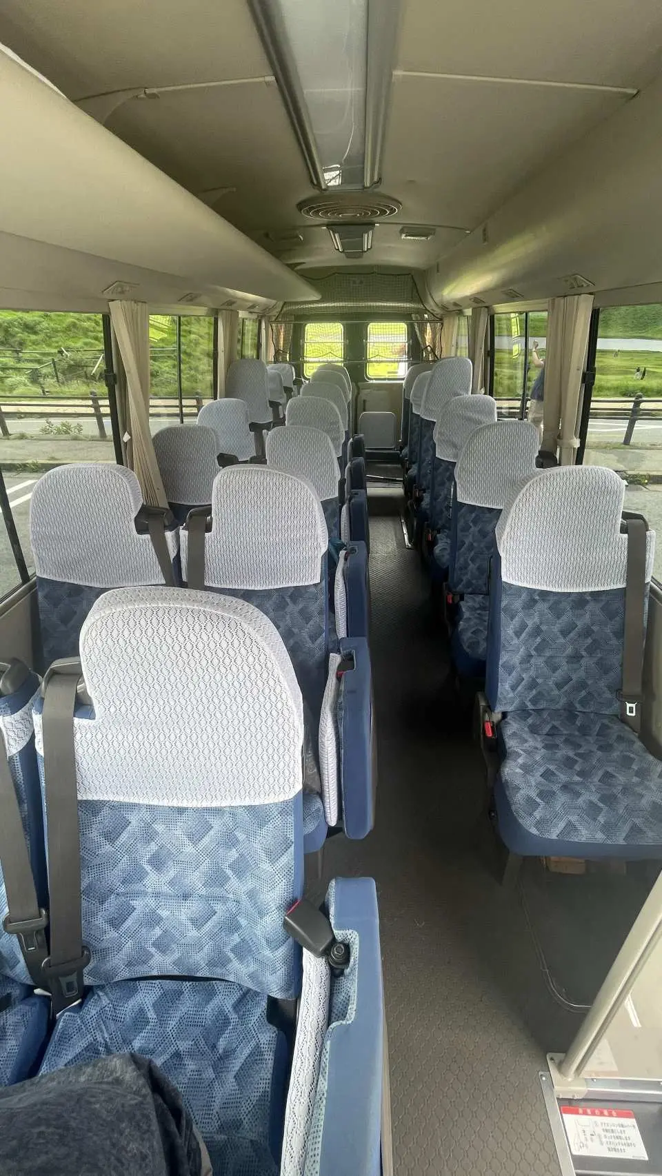 20-seat and 21-seat Mitsubishi Fuso interior seating