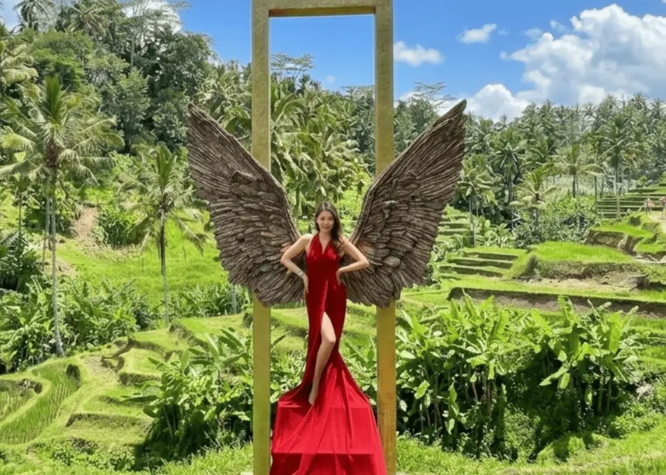 Capture unforgettable moments at the iconic Wings of Bali, a unique and Instagram-worthy photo spot surrounded by stunning rice terrace and jungle views — available exclusively at U Fun Field.