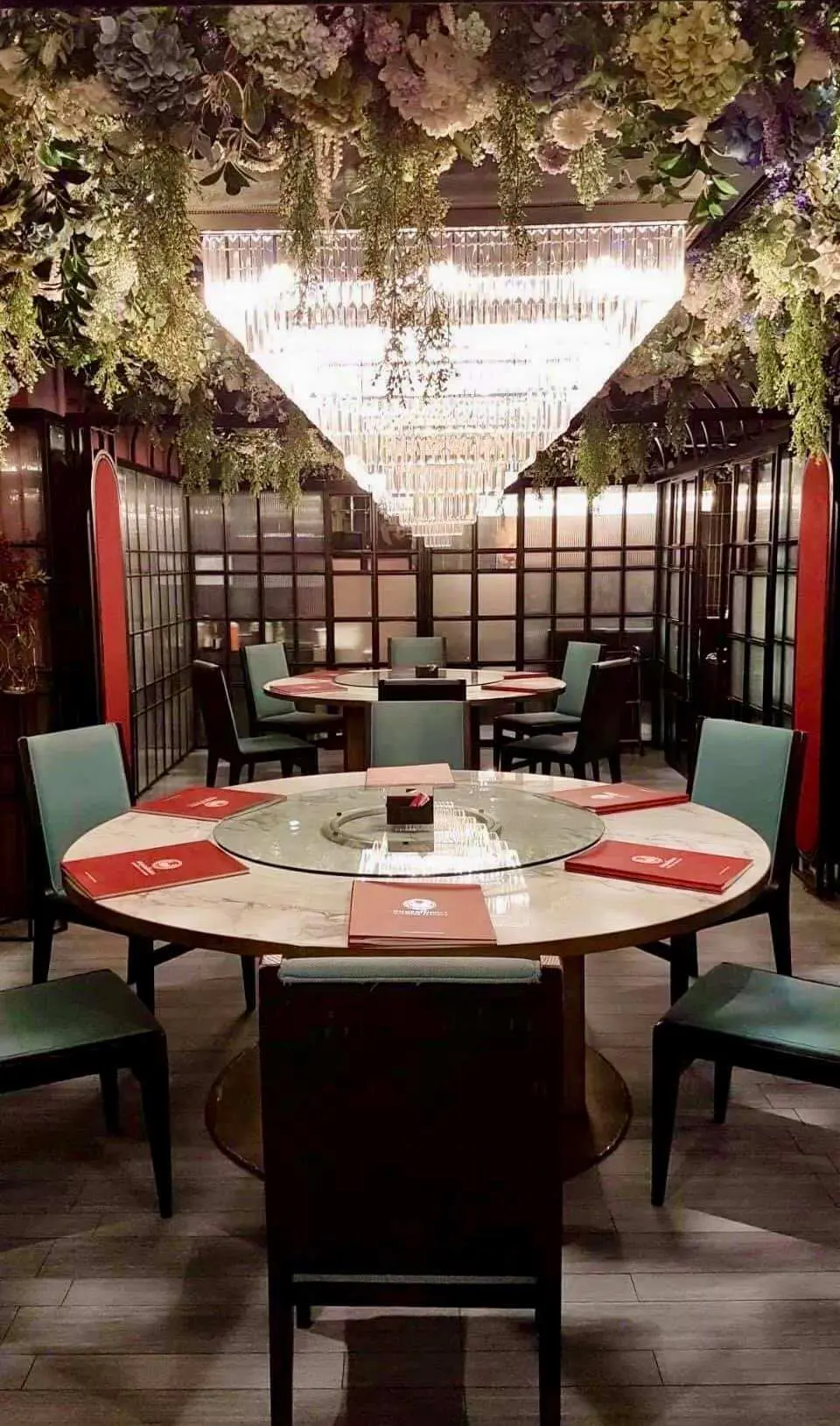 Business hours: 11:00 AM to 9:00 PM (daily)