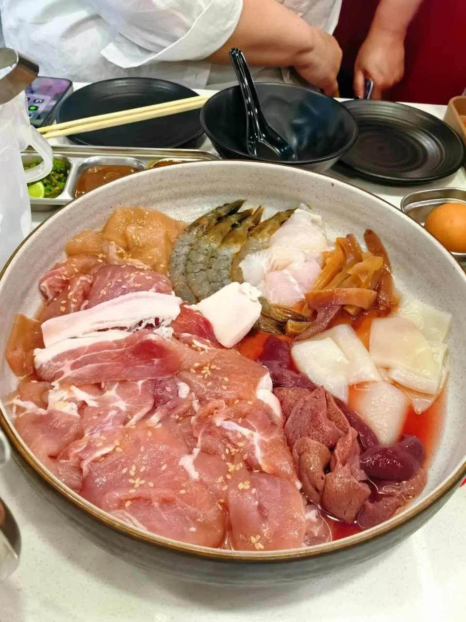 超多料理，任你吃到飽