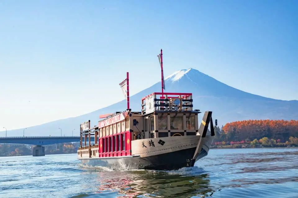 河口湖クルーズ