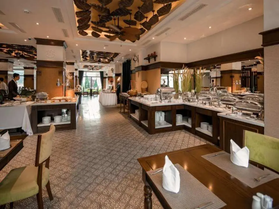 4-Star Hotel (You will stay in similar hotel if fully booked)