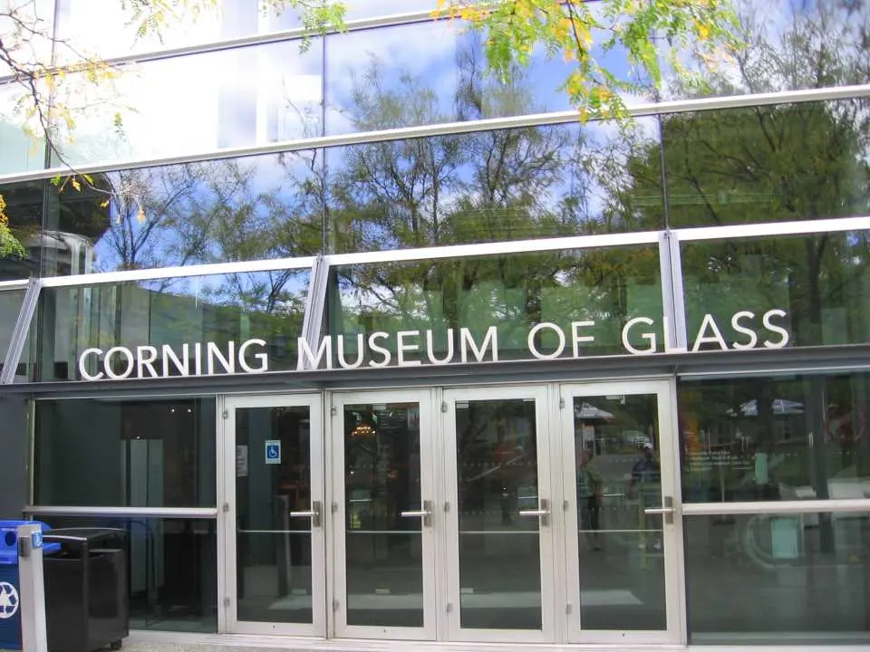 コーニングガラス美術館入場チケット 予約（アメリカ ニューヨーク