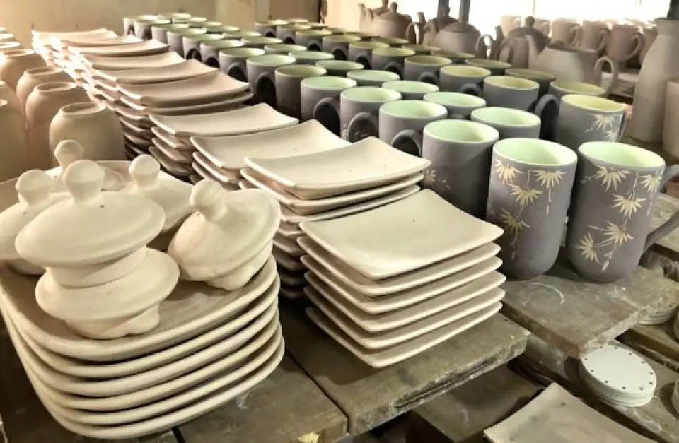 日本語ガイド】《陶芸体験付き》ベトナム随一の伝統工芸を体験