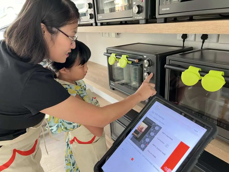 台北・西門町｜パイナップルケーキDIY｜お土産ギフトボックスを作って