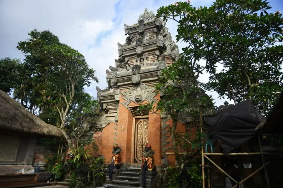 ウブド散策日帰りツアー・ゴアガジャ遺跡・タマンアユン寺院