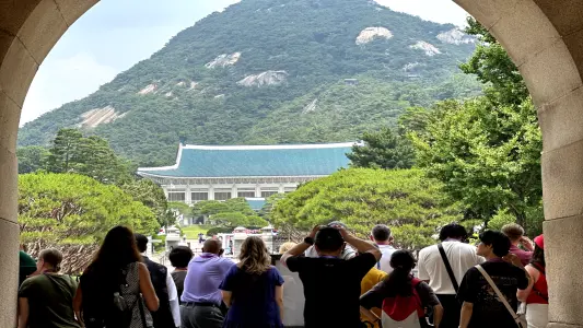 Seoul City Tour - Gyeongbokgung Palace, N Seoul Tower, Insadong - South ...