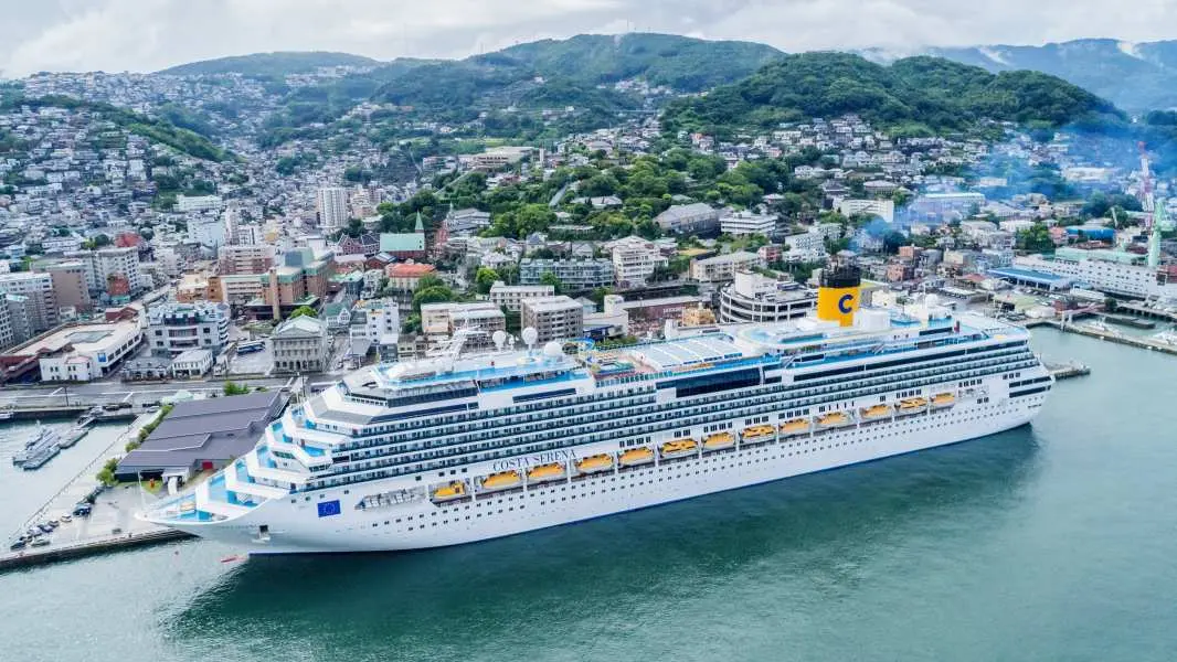 歌詩達郵輪莎倫娜號