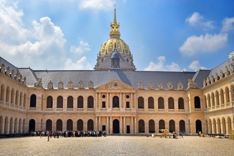French military history tour of l'Hotel des Invalides - KKday
