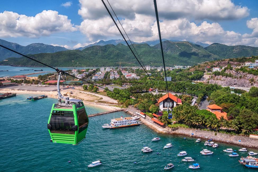 private-transfer-from-cam-ranh-airport-to-nha-trang-city-vinh-nguyen