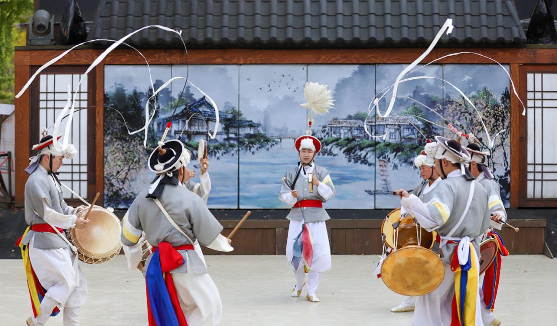 ソウル発 韓国民俗村＋水原華城日帰りツアー予約 韓国歴史ドラマの世界を体験（韓国・ガイド付きツアー）(EGツアー) - KKday