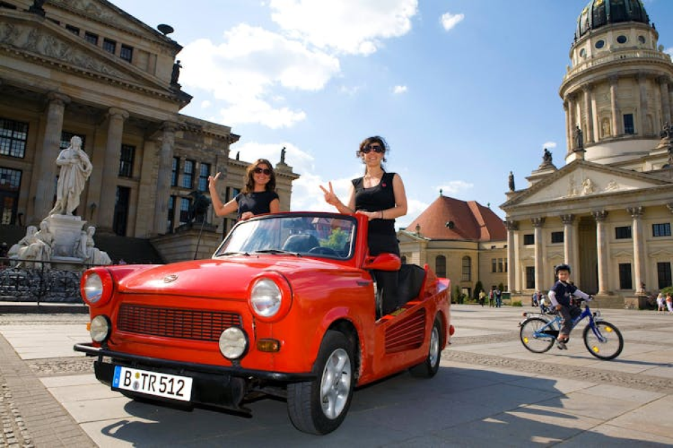 Berlin compact 75-minute Trabi safari - KKday