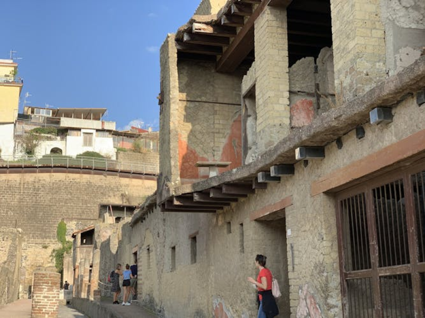 Herculaneum guided tour with an archeologist - KKday