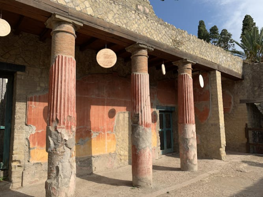 Herculaneum guided tour with an archeologist - KKday