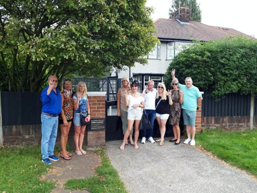 90-minute Beatles tour in Liverpool by private taxi - KKday