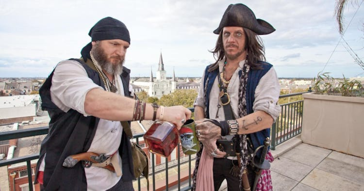 Pirate pub crawl in New Orleans KKday