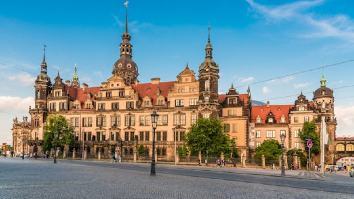 Private guided tour about Dresden's architectural history - KKday