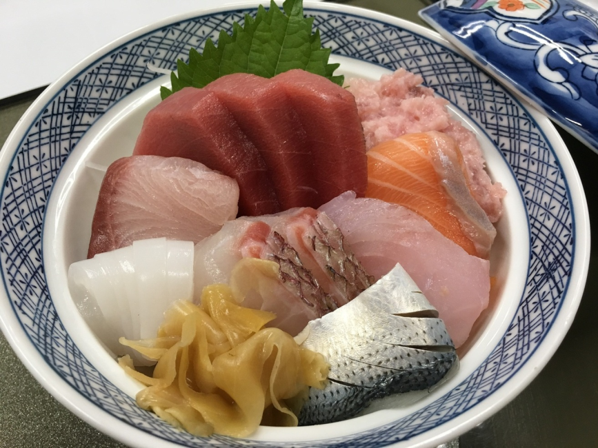 東京秋島/灰島 | 日本餐廳Sushi Kappou Sumire（鮨割烹 菫）|僅座位預定 - KKday