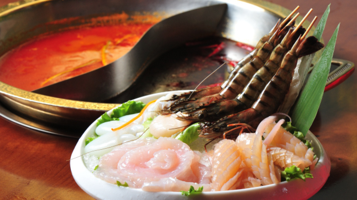 tokyo-shinjuku-chinese-restaurant-tenfu-hinabe-shanzu-seat
