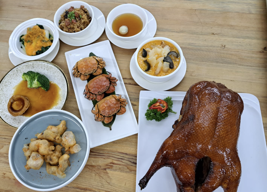 Hoi Tung Heen Unlimited highquality hairy crab slices and duck set