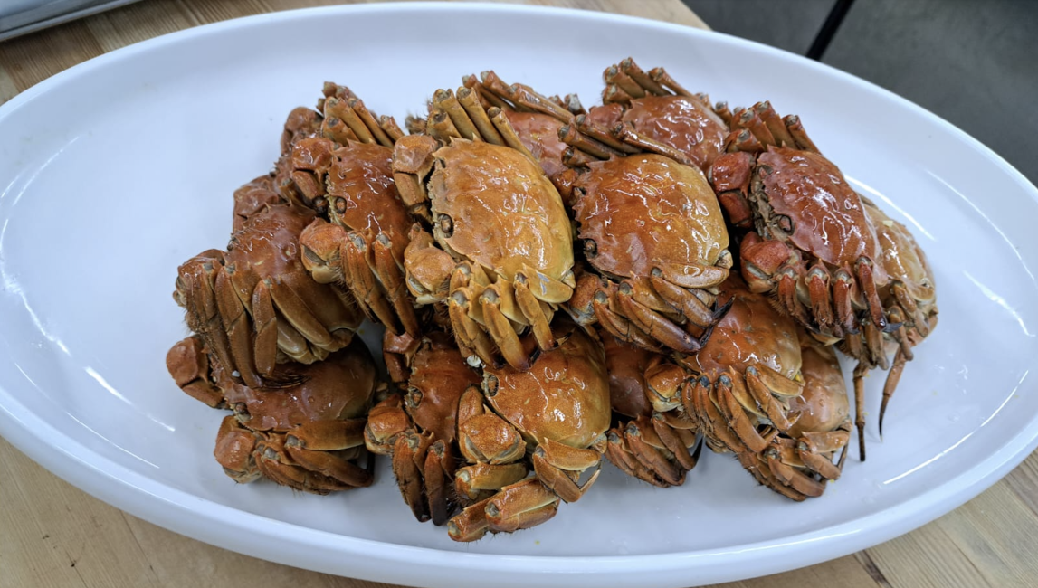 Hoi Tung Heen Unlimited highquality hairy crab slices and duck set