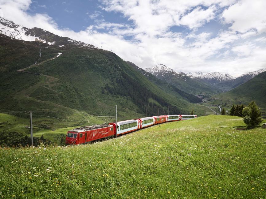 グレッシャー・エクスプレス座席予約 | スイス鉄道 - KKday