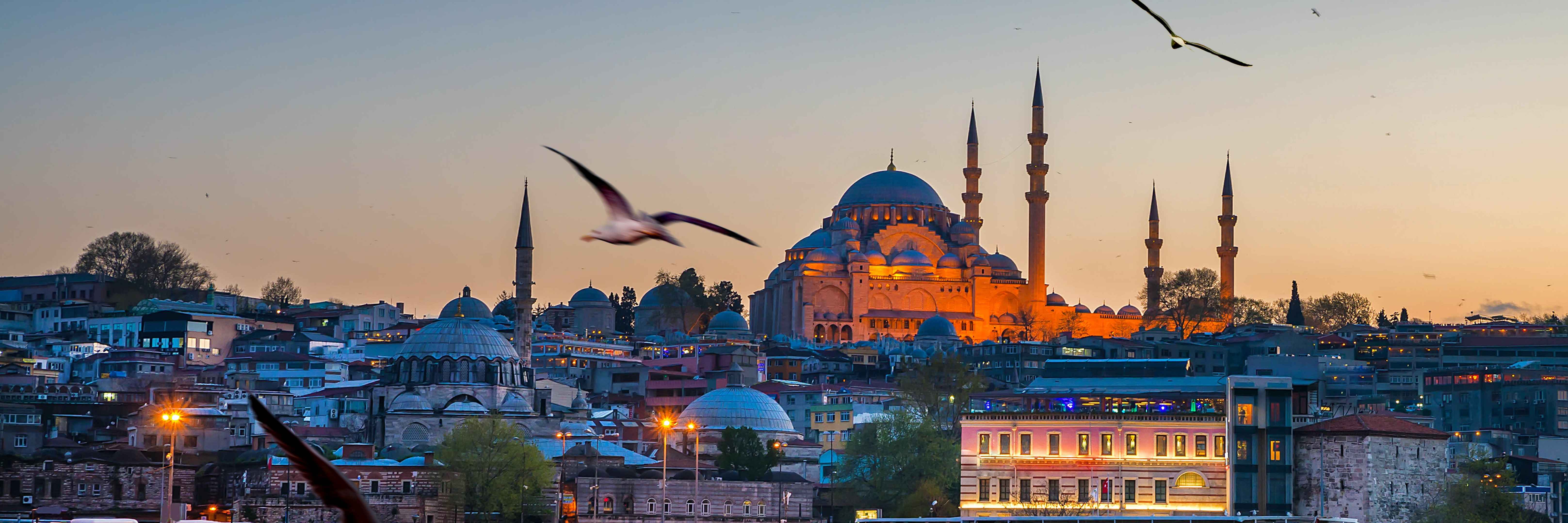 Стамбул экскурсионные туры с перелетом из москвы. Стамбул 2022. Кузгунжук Стамбул. Стамбул закат мечеть облака оранжевый голубой. Istanbul Tour.
