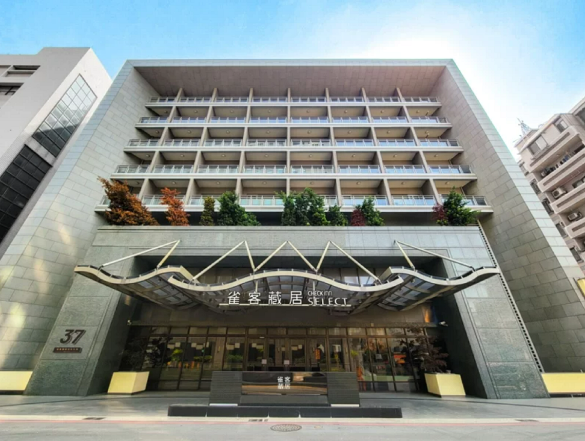 CHECK inn Select Taichung Dadun - KKday