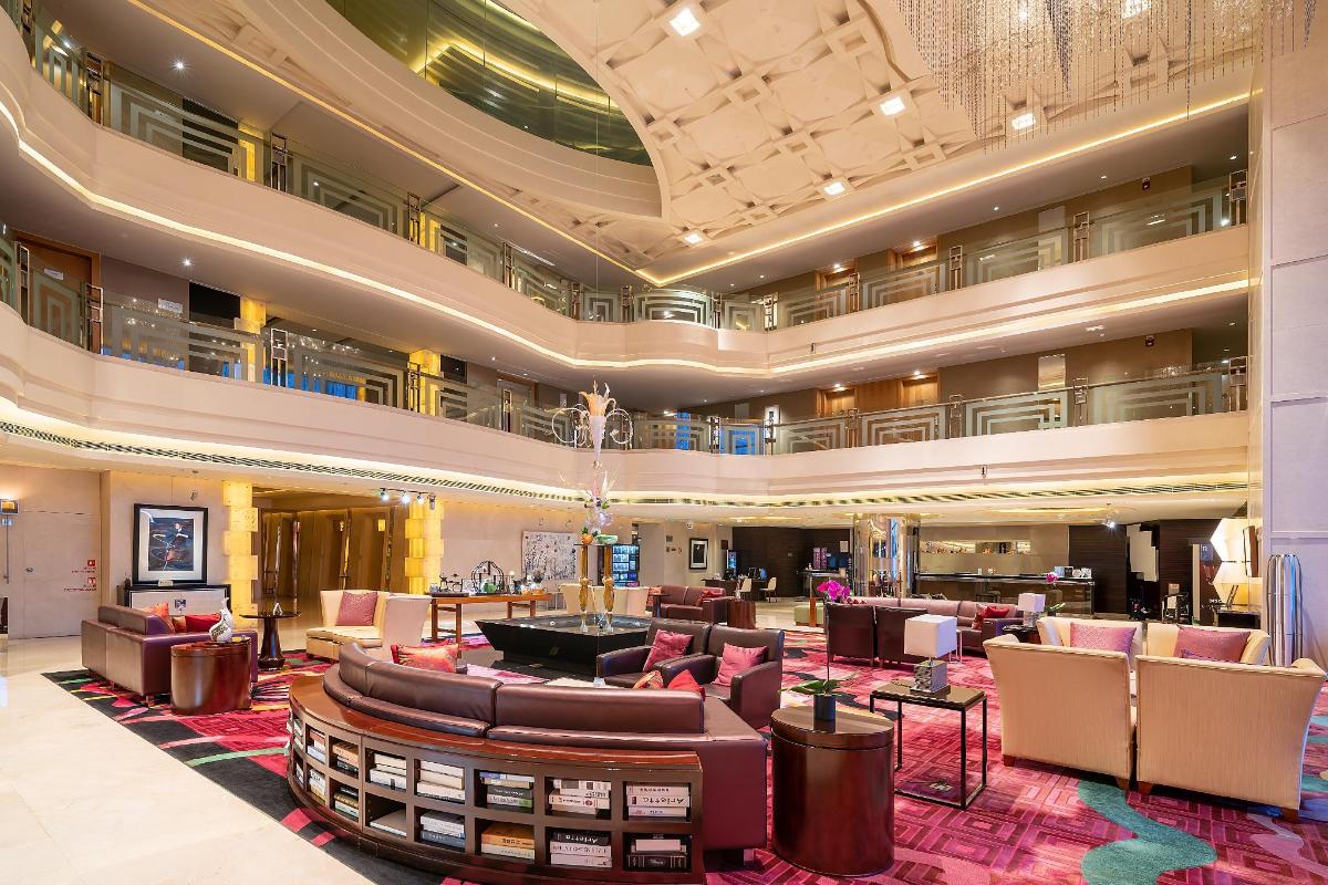 Renaissance Shanghai Yu Garden Hotel on the Bund - KKday