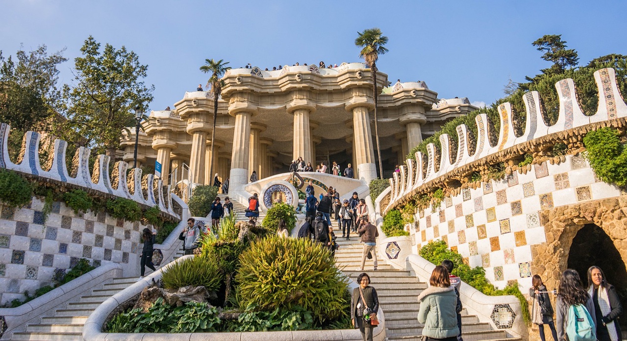 Barcelona Day Tour: Park Güell & Sagrada Familia with Guide - KKday