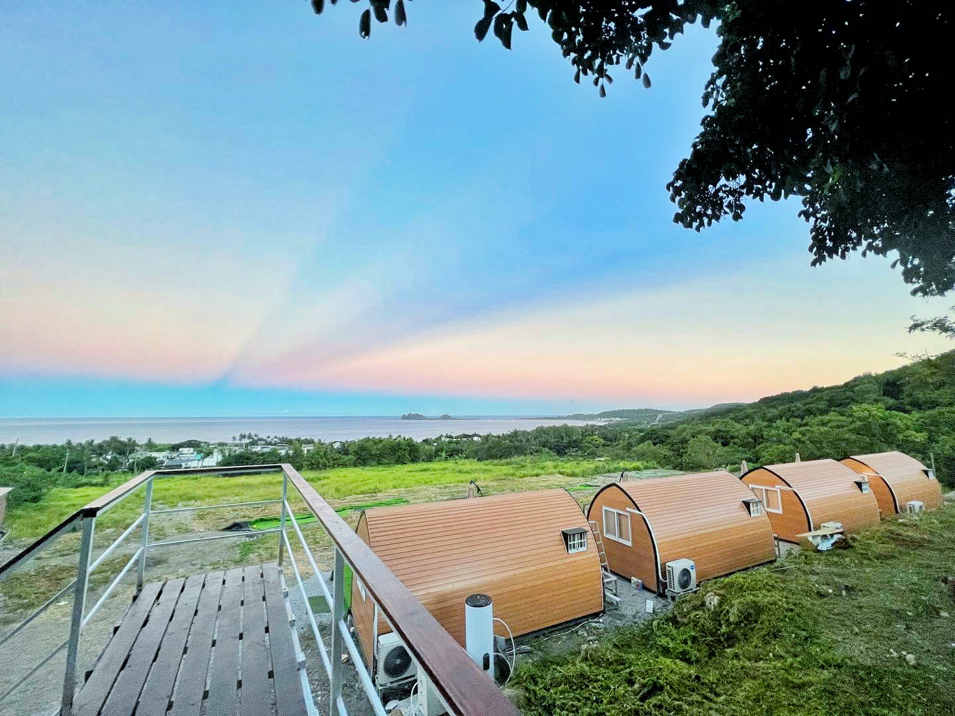 美山晴Glamping 露營地｜寵物友善豪華方舟艙・小木屋露營｜台東三仙台- KKday