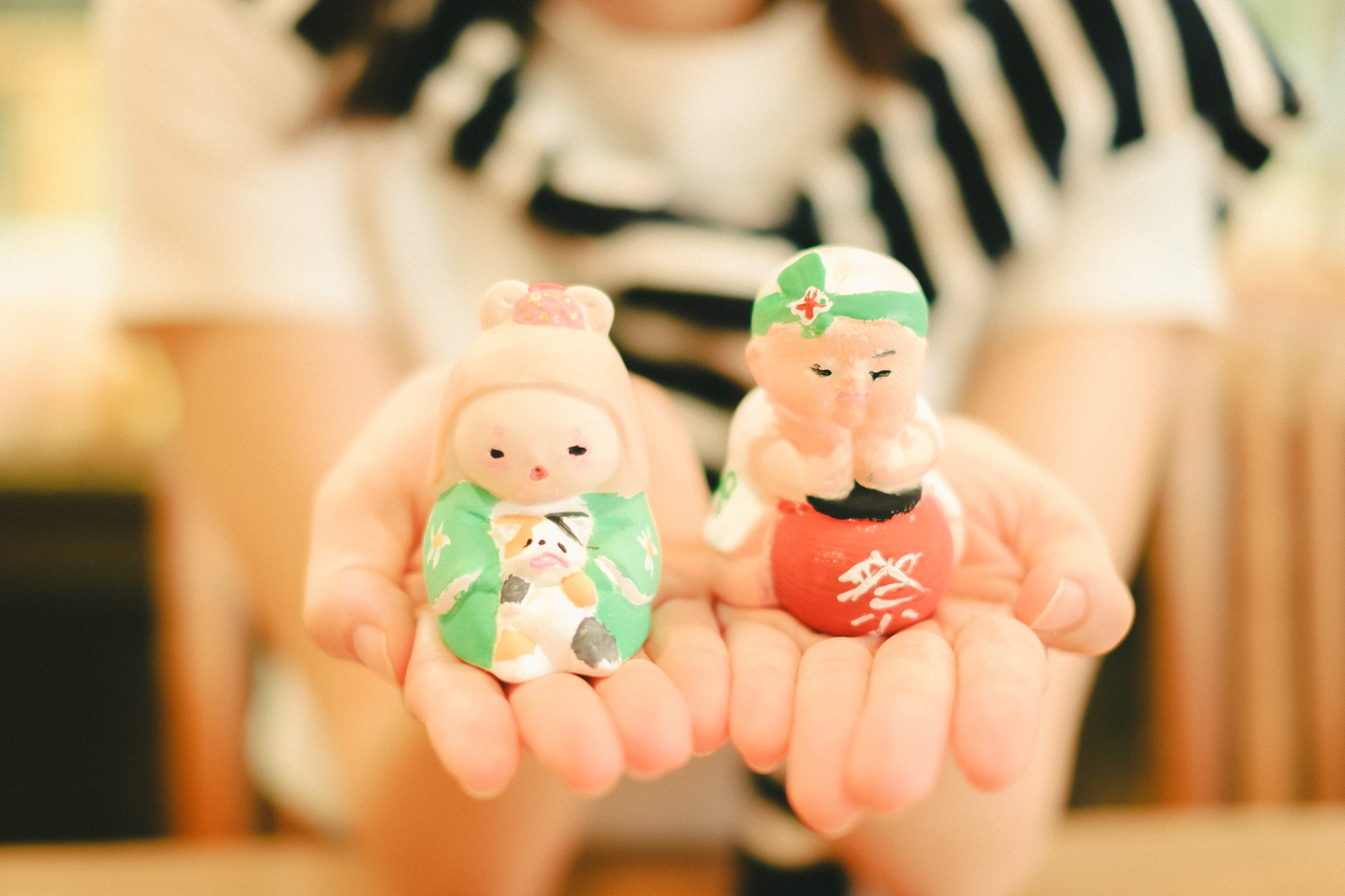 かわいい!!博多人形絵付けDIY体験 - KKday