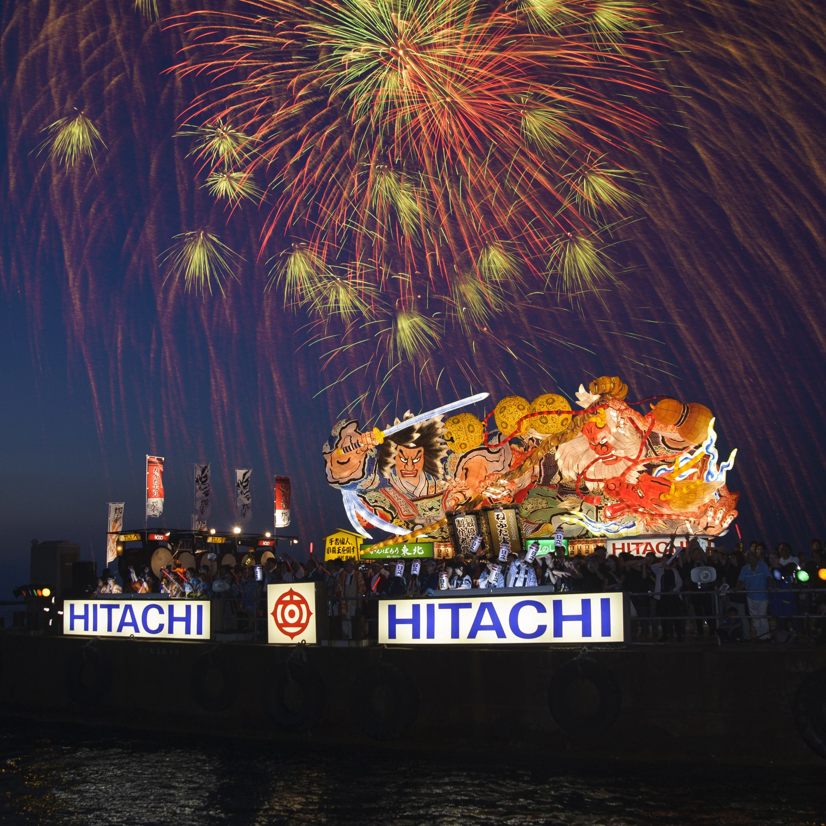 8月7日限定 – 青森ねぶた祭：昼のパレード＋花火＆夜のねぶた流し - KKday