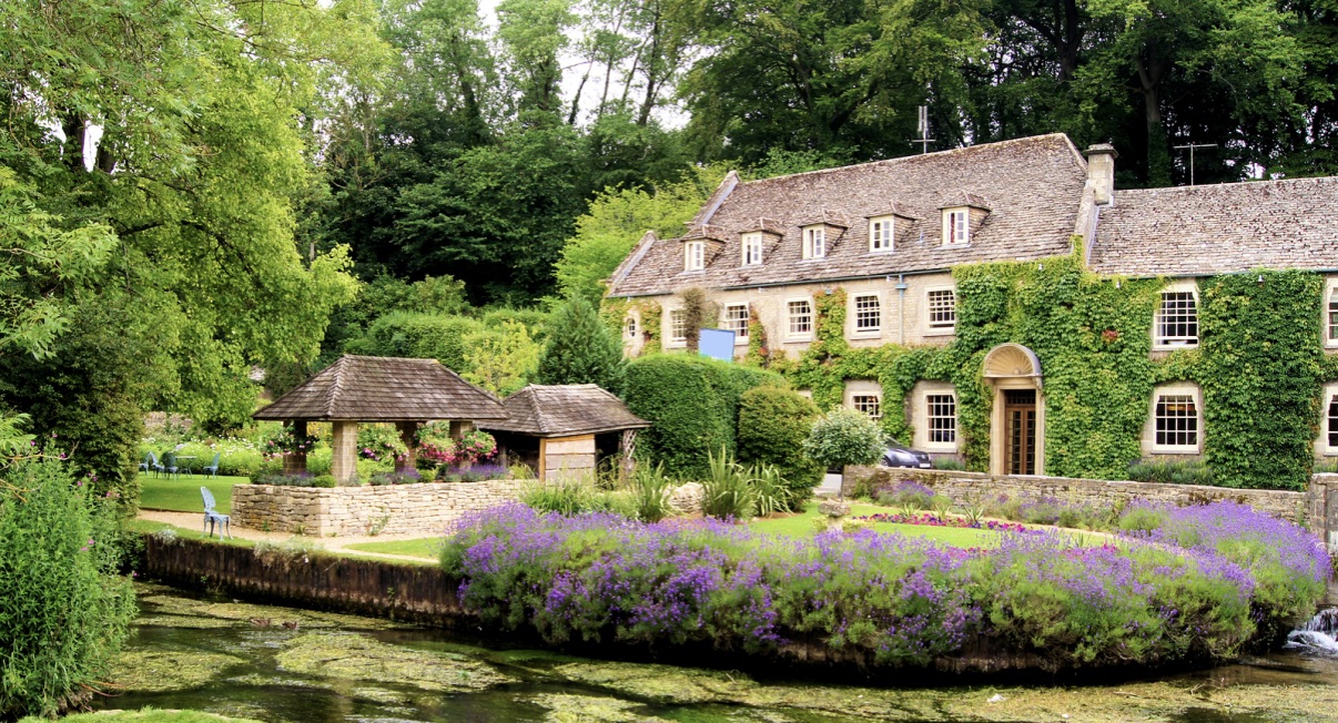 Day Tour from London: Burford, Bibury & Northern Cotswolds