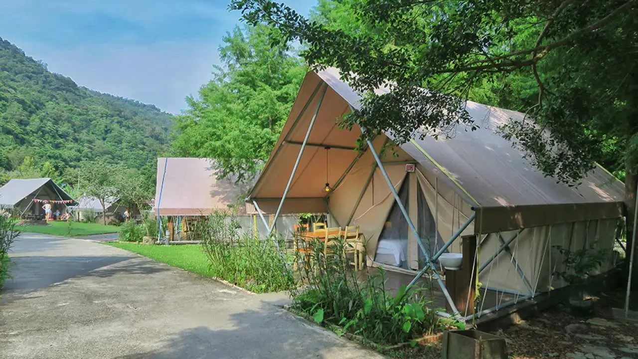 Yilan Two Days and One Night | Nayi Villa Luxury Camping & Houdongkeng Waterfall & Weishui Hills | Departing from Taipei