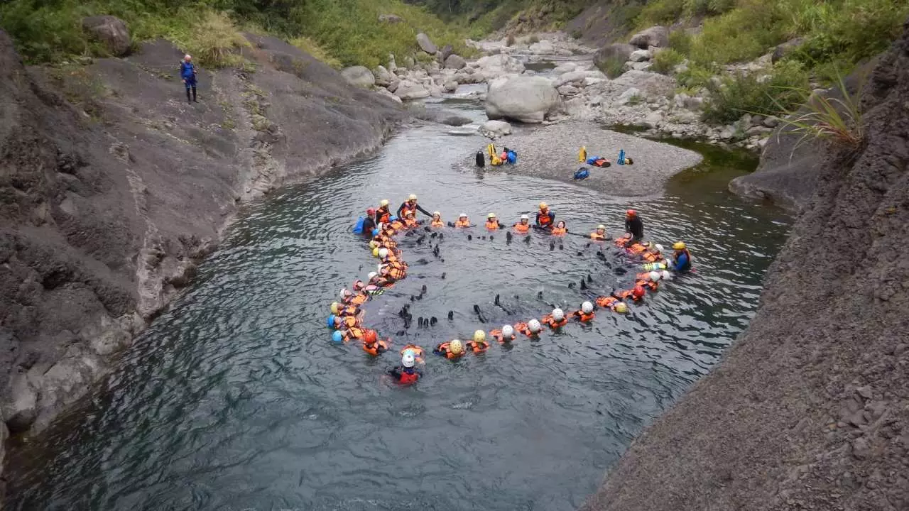 [Outdoor Exploration Activities] Miaoli Wenshui Creek - River Tracing Experience | Secret exploration, waterfall climbing, diving, water slide, rafting, parent-child river tracing, river tracing