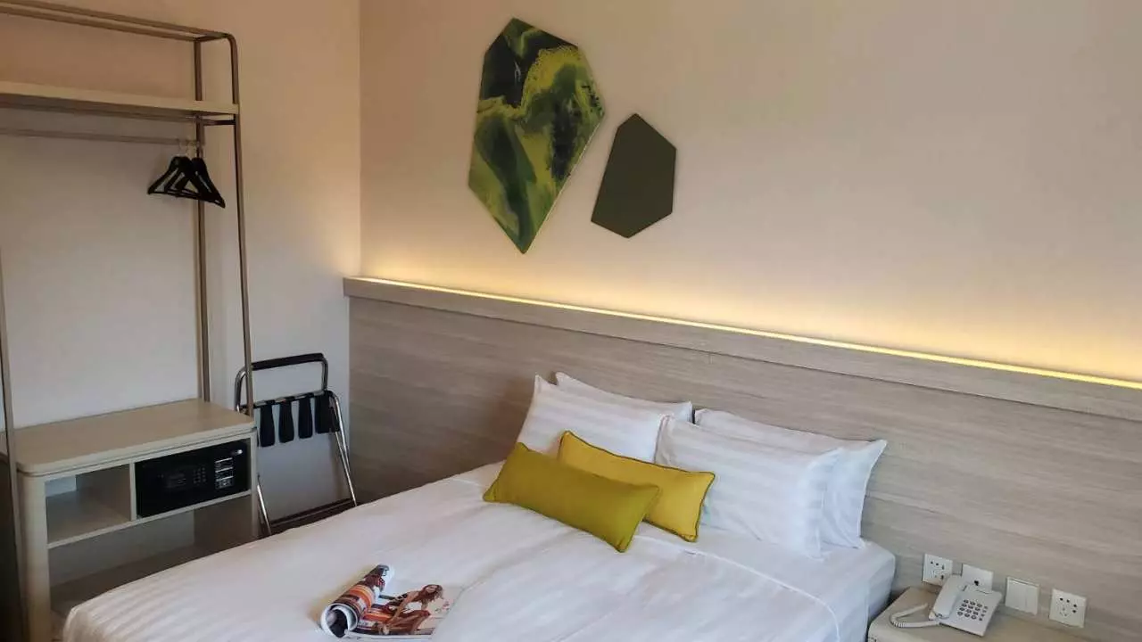 25% off on additional purchases of high-speed rail | Kaohsiung Hushe Hotel & round-trip high-speed rail tickets | High-speed rail vacation | Nearby Liuhe Night Market