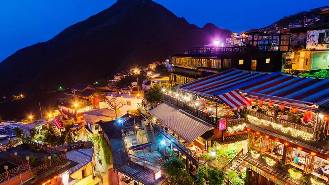 [Private] Jiufen/Shifen Waterfall/Sky Lantern Tour Plan, free time