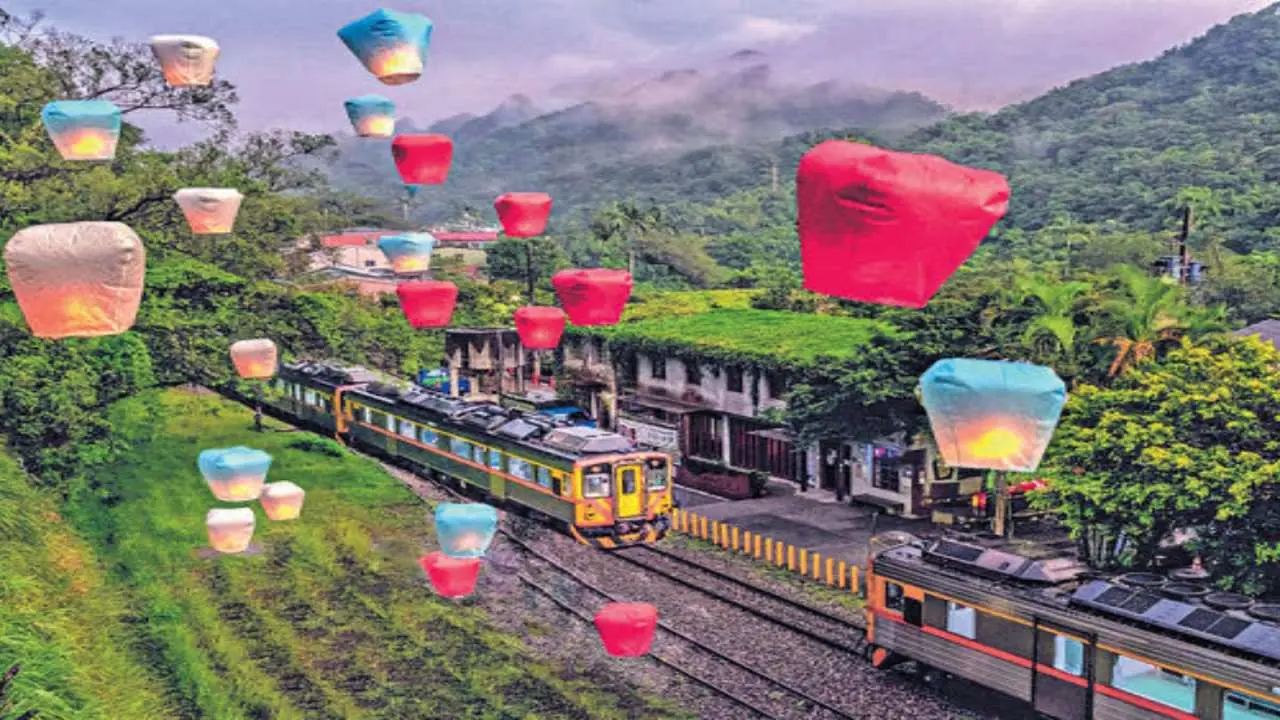 5-day tour around the island | Taipei + Taichung + Sun Moon Lake Tour [car 10HR/one car, one guide | {Taiwan West Route}] Taipei National Palace Museum + Sun Moon Lake Cruise + Rainbow Village | One person group | Private chartered car | Departing from Taipei/New Taipei