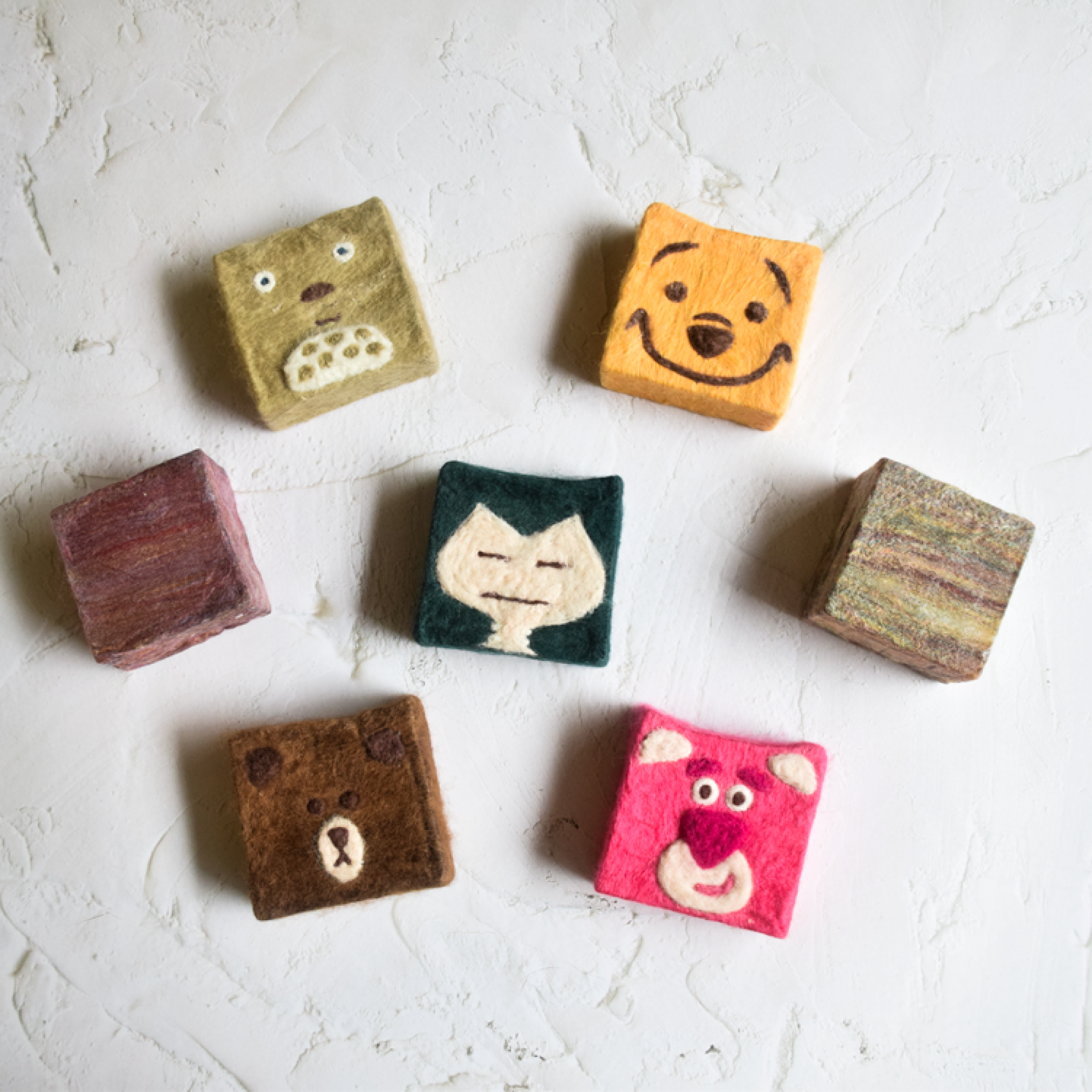 20〈現品限り〉北海道レッドオーク 石鹸不使用 手作り 羊毛フェルト  