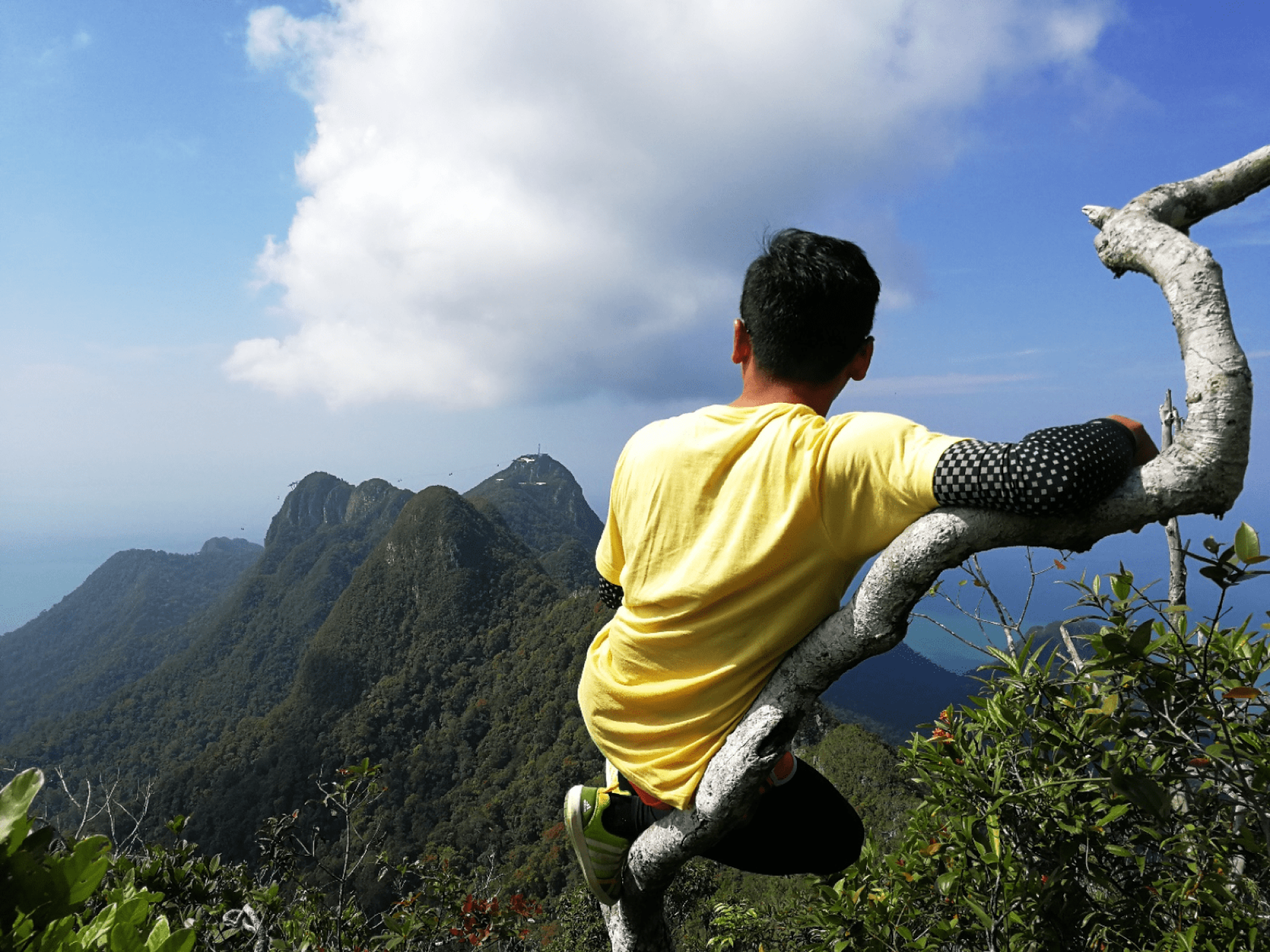 Hiking Tour At Mount Mat Chinchang In Langkawi Malaysia Kkday