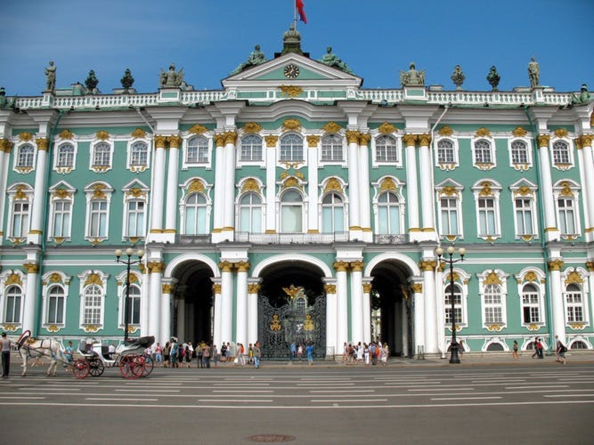 Что сейчас находится в зимнем дворце. Зимний дворец Екатерины 2. Санкт-Петербург Эрмитаж зимний дворец. Эрмитаж зимний дворец.