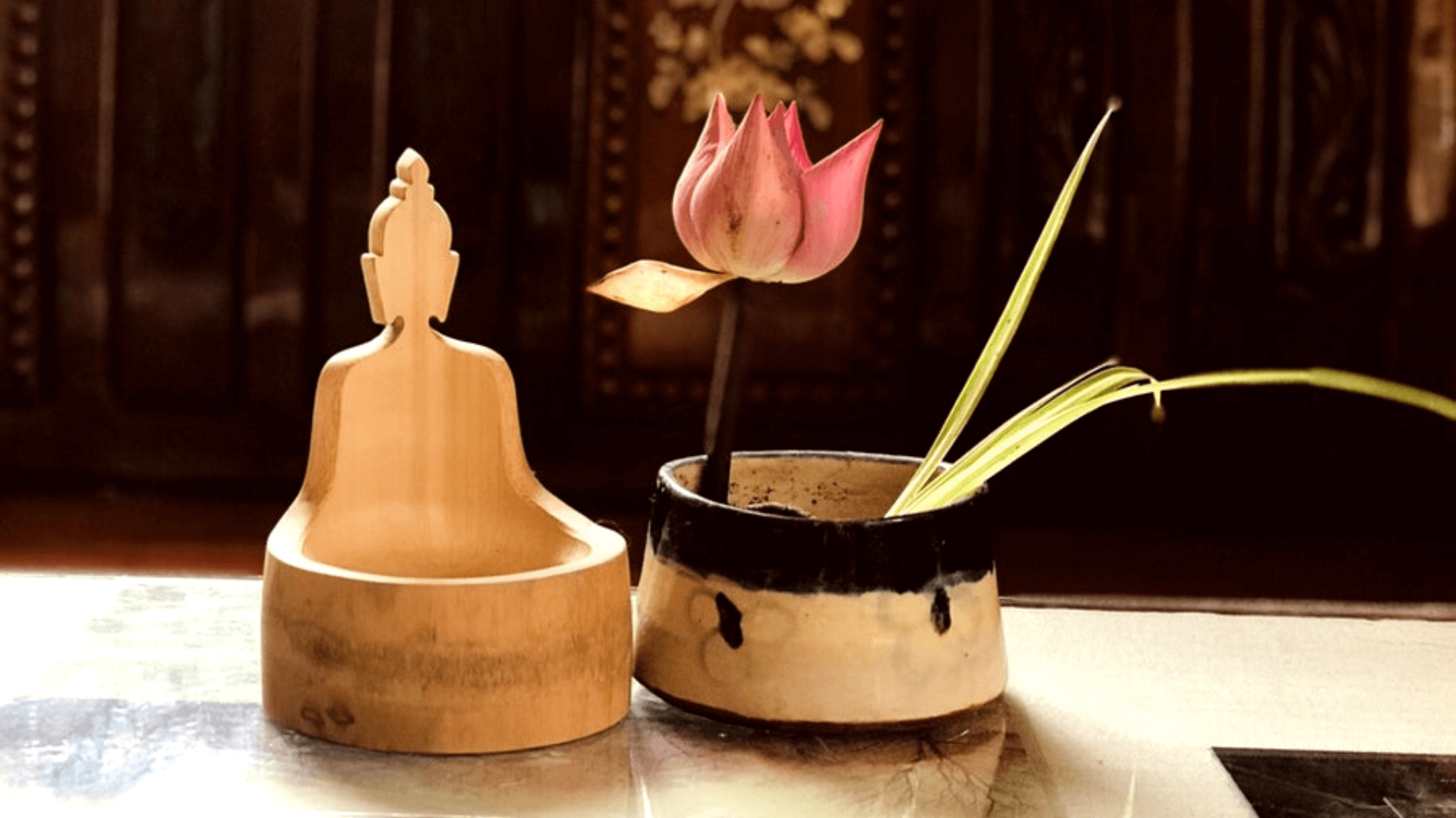 【唯一無二】墨釉 経文彫刻 茶壺｜祈りを宿す作家物 png
