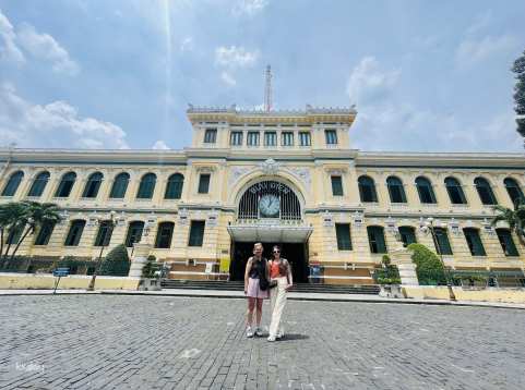 Iconic Saigon Daytime History & Sightseeing By Car