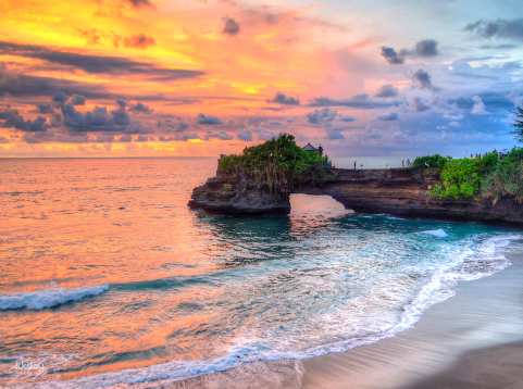 Tanah Lot Temple Guided Tour | Bali Indonesia