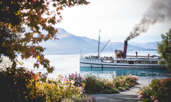 TSS Earnslaw Cruise Lake Wakatipu Sightseeing | New Zealand
